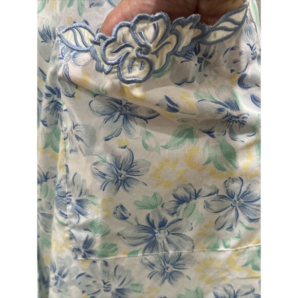 J.I.T. Sleep Floral White Housecoat Robe Short Sleeve  Buttons XL - Picture 6 of 9